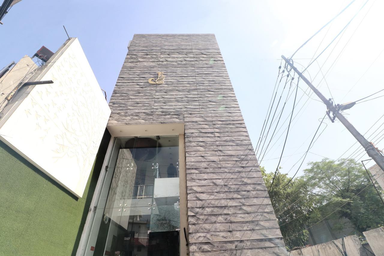 Oyo 14829 Hotel J Cruise Ludhiana Zewnętrze zdjęcie