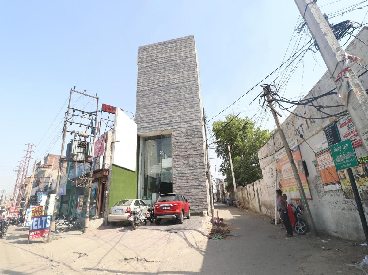 Oyo 14829 Hotel J Cruise Ludhiana Zewnętrze zdjęcie