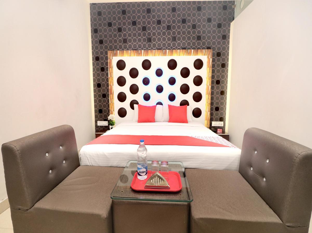 Oyo 14829 Hotel J Cruise Ludhiana Zewnętrze zdjęcie