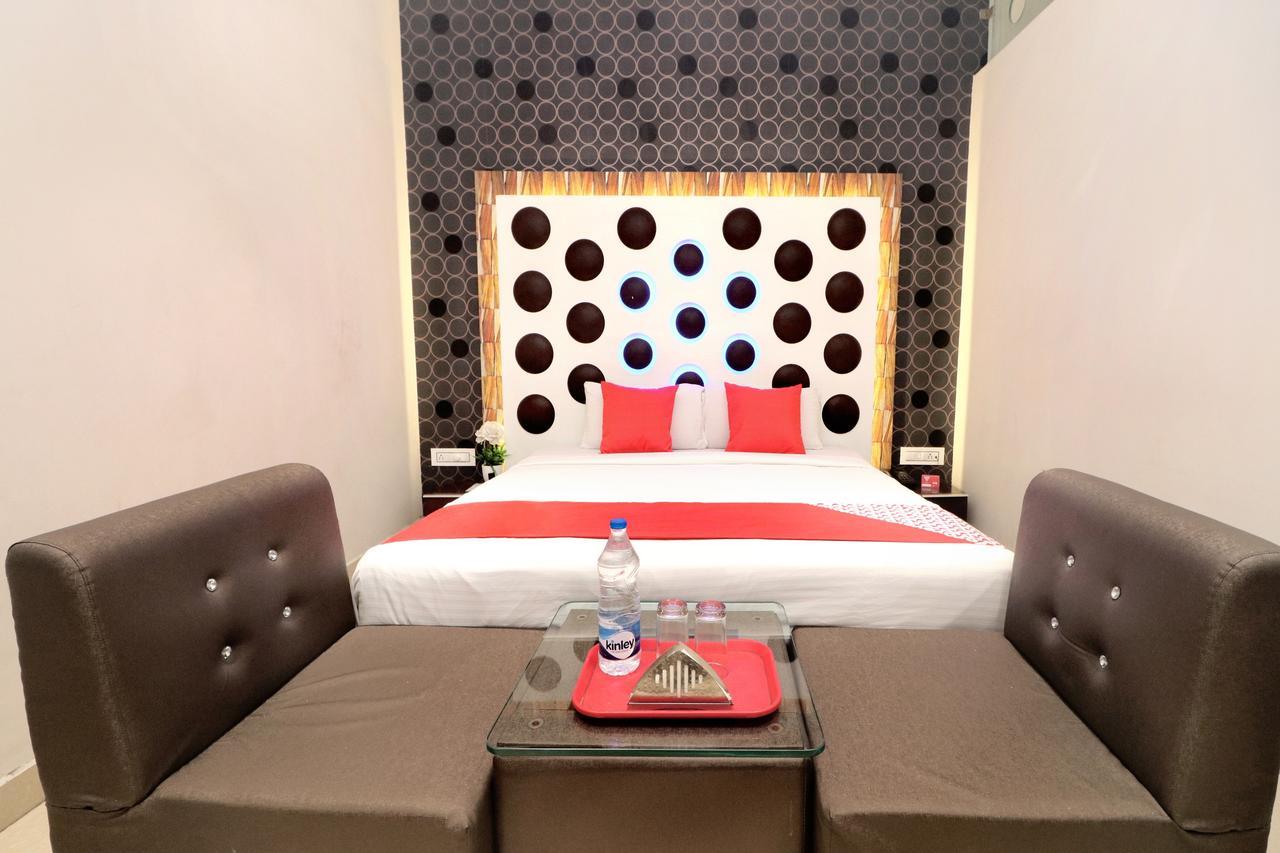 Oyo 14829 Hotel J Cruise Ludhiana Zewnętrze zdjęcie