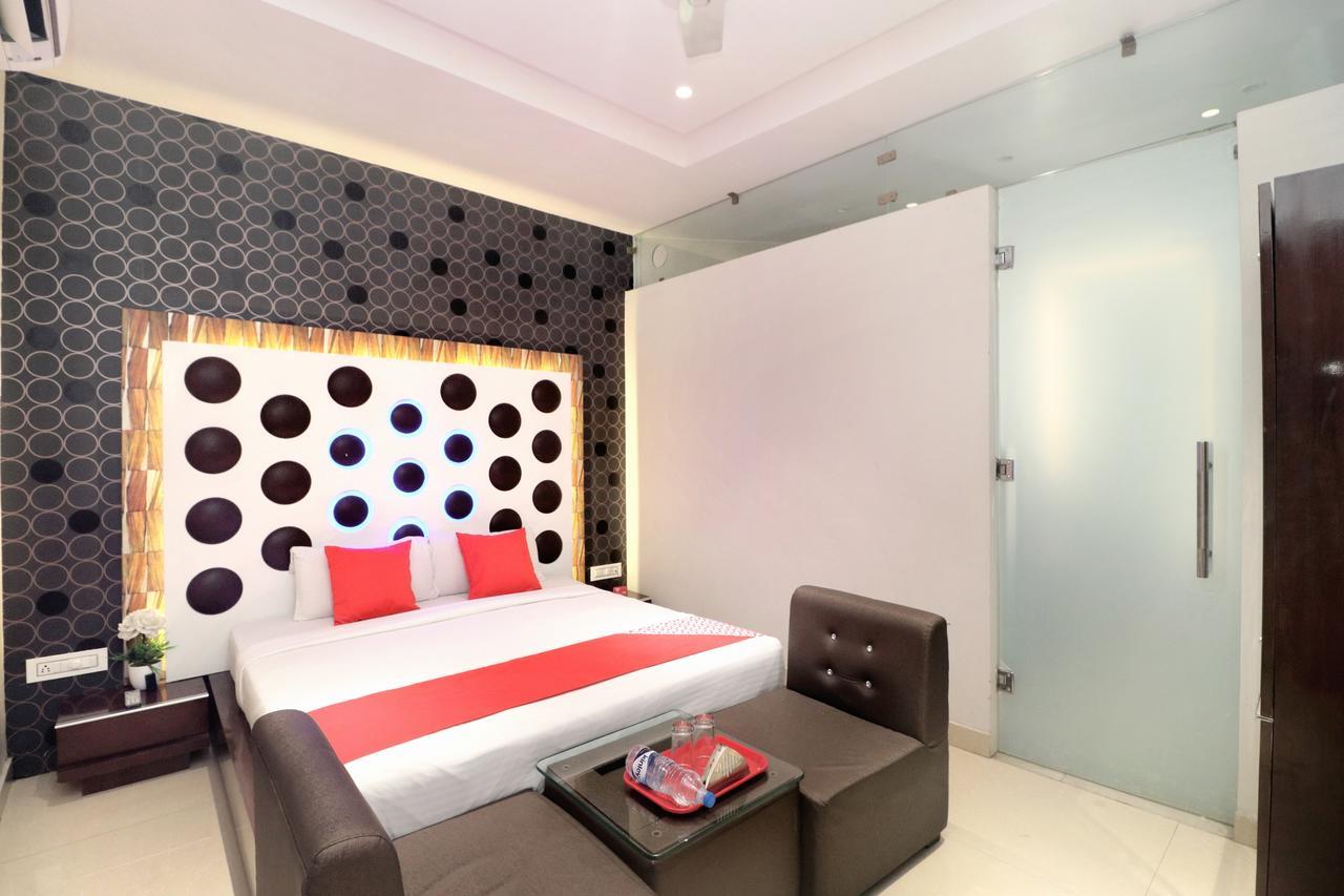 Oyo 14829 Hotel J Cruise Ludhiana Zewnętrze zdjęcie